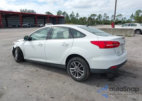 2018 Ford Focus Se z USA, uszkodzony, nr VIN 1FADP3F27JL328304